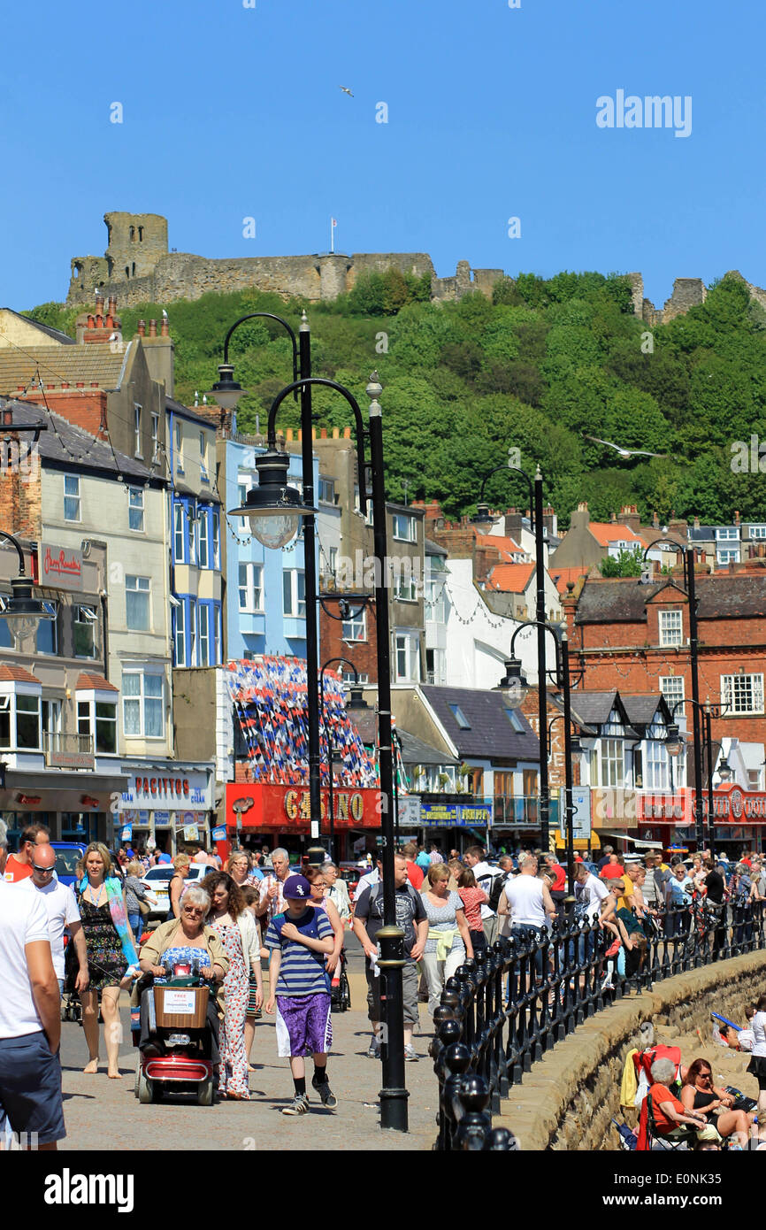 Scarborough, UK. 17th May 2014.  Scarborough South Bay harbor on the 17th of May 2014. A large number of tourists are visiting the town this weekend to enjoy the beautiful summer weather. Credit:  Lifestyle pictures/Alamy Live News Stock Photo