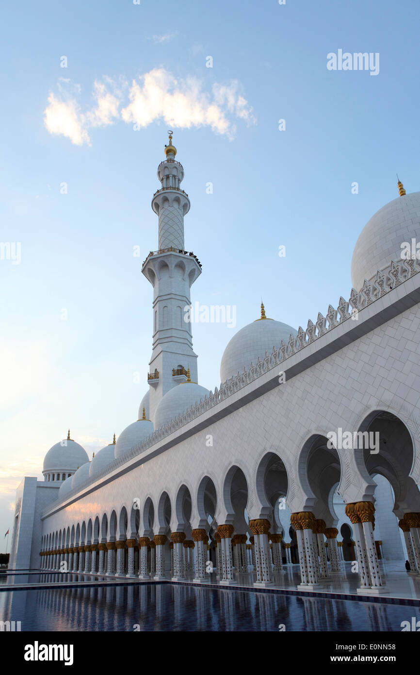 The Sheikh Zayed Grand Mosque in Abu Dhabi. Stock Photo