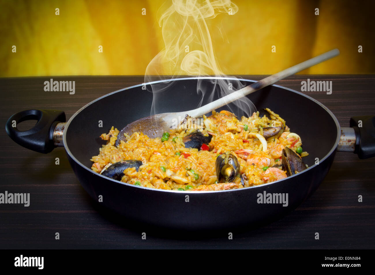Paella plate hires stock photography and images Alamy