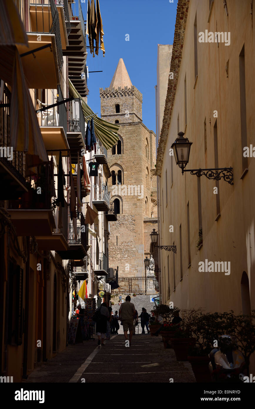 Alley in the historic town and Cathedral, Cefalù, Province of Palermo, Sicily, Italy Stock Photo