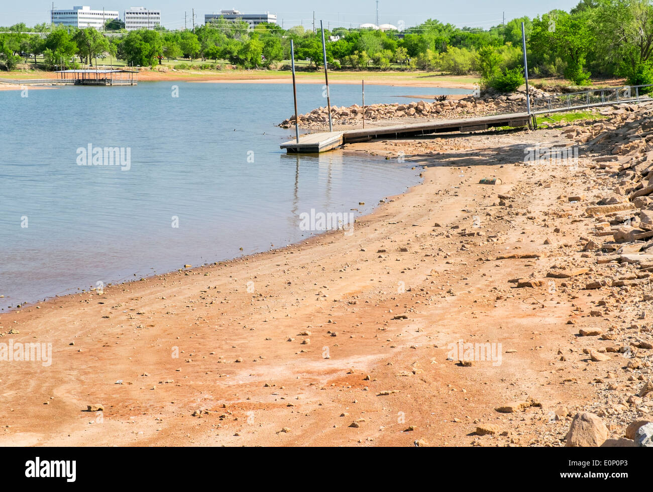 A severe drought in Oklahoma 2014 causes low lake levels at Lake Hefner in Oklahoma City, Oklahoma, USA. Stock Photo