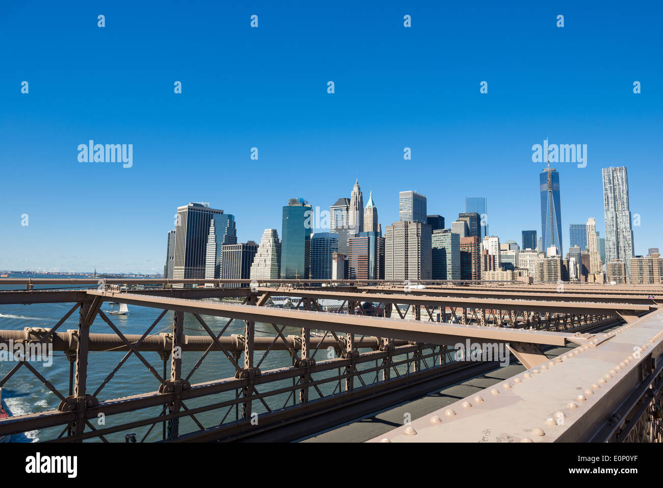 Brooklyn Bridge and Manhattan skyline Stock Photo - Alamy