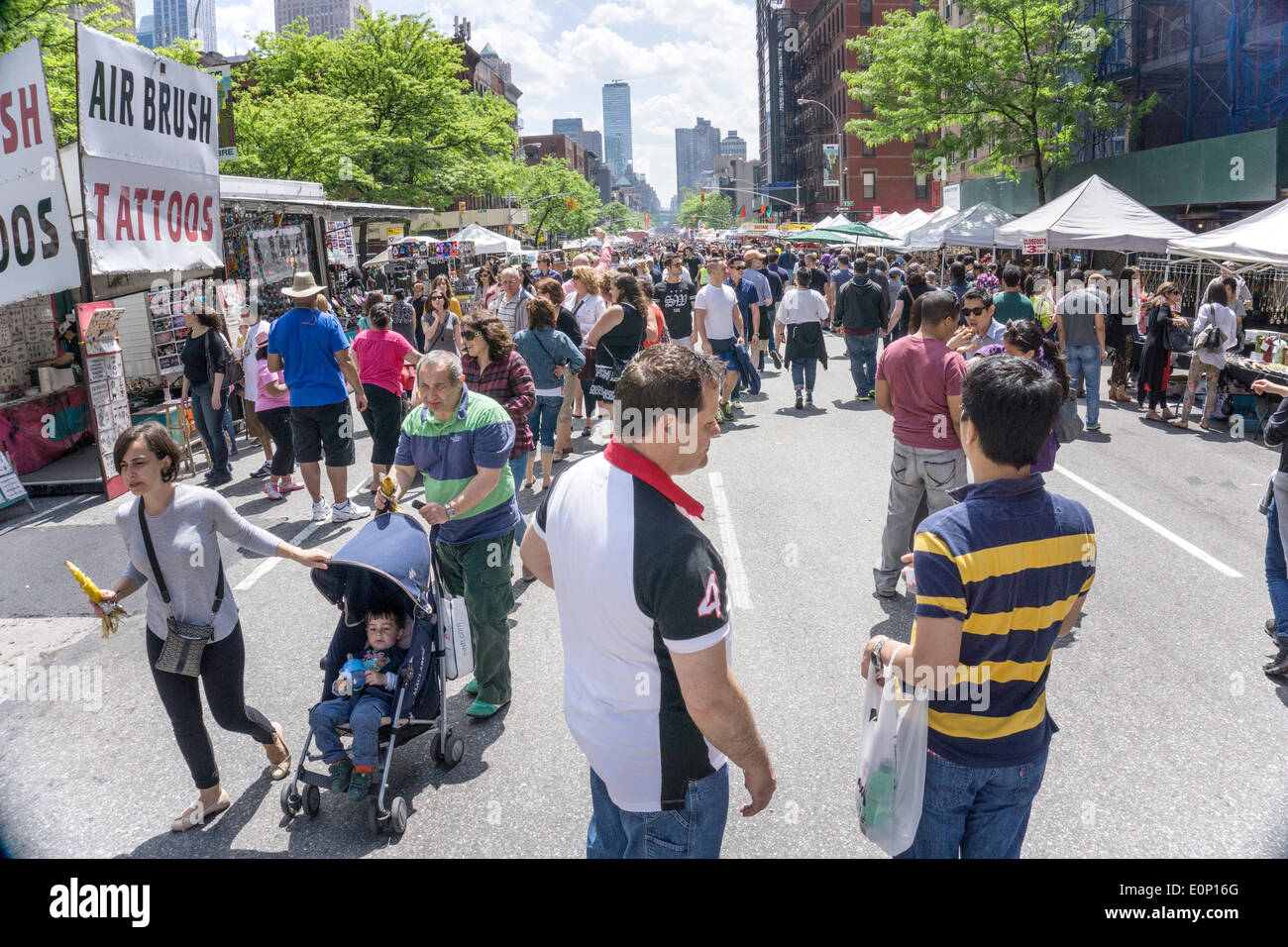Hells kitchen neighborhood neighbourhood new york city hi-res stock ...