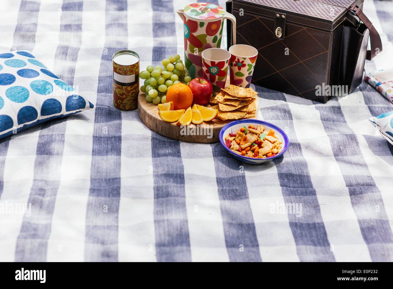 Picninc bag hires stock photography and images Alamy