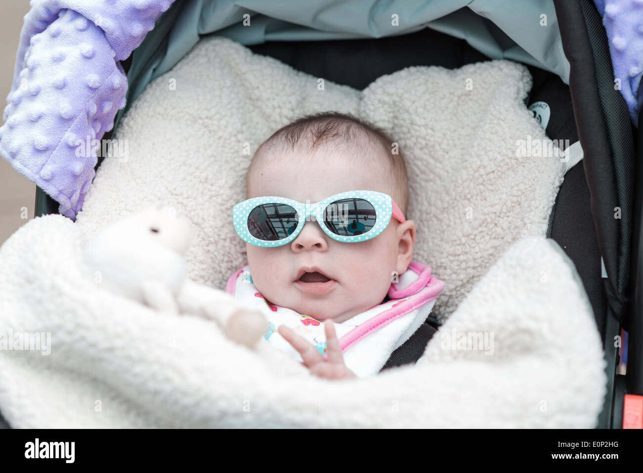Cute car seats for baby clearance girl