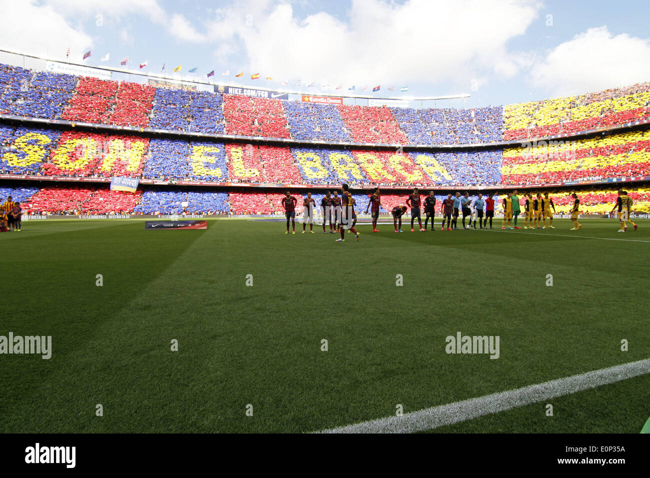 Barcelona, Spain. 17th May, 2014. catalan supporters in the match between FC Barcelona and Atletico de Madrid, for Week 38 of the spanish Liga BBVA played at the Camp Nou, May 17, 2014. Photo: Joan Valls/Urbanandsport/Nurphoto. Credit:  Joan Valls/NurPhoto/ZUMAPRESS.com/Alamy Live News Stock Photo