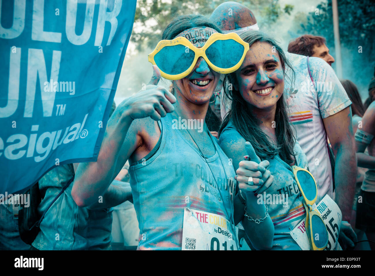 Barcelona, Spain. May 18th, 2014: Participants of the color run by Desigual pose for a photo while running 5km in Barcelona Credit:  matthi/Alamy Live News Stock Photo