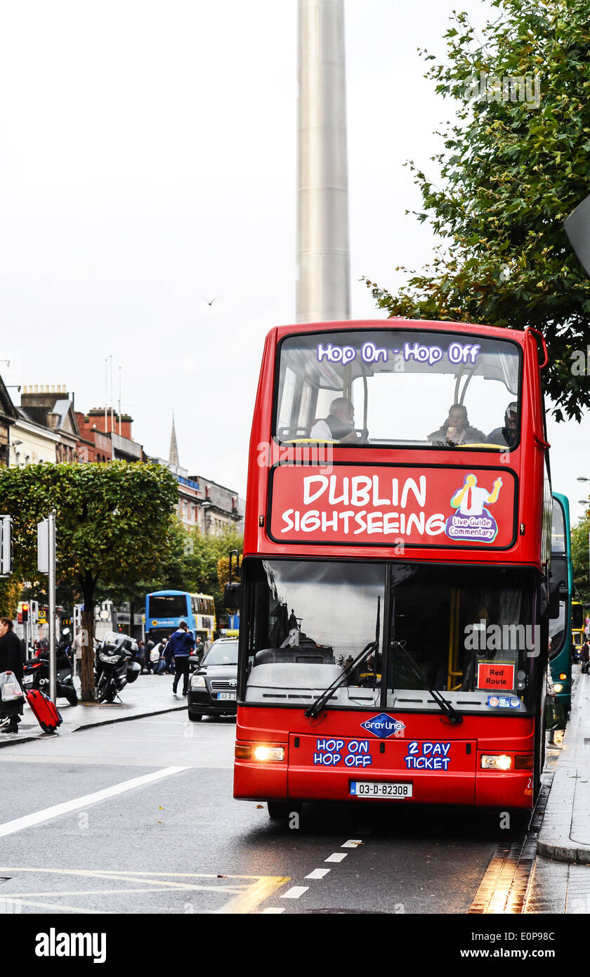 patrice Stræde Midlertidig A Dublin sightseeing bus in O'Connell Street Stock Photo - Alamy