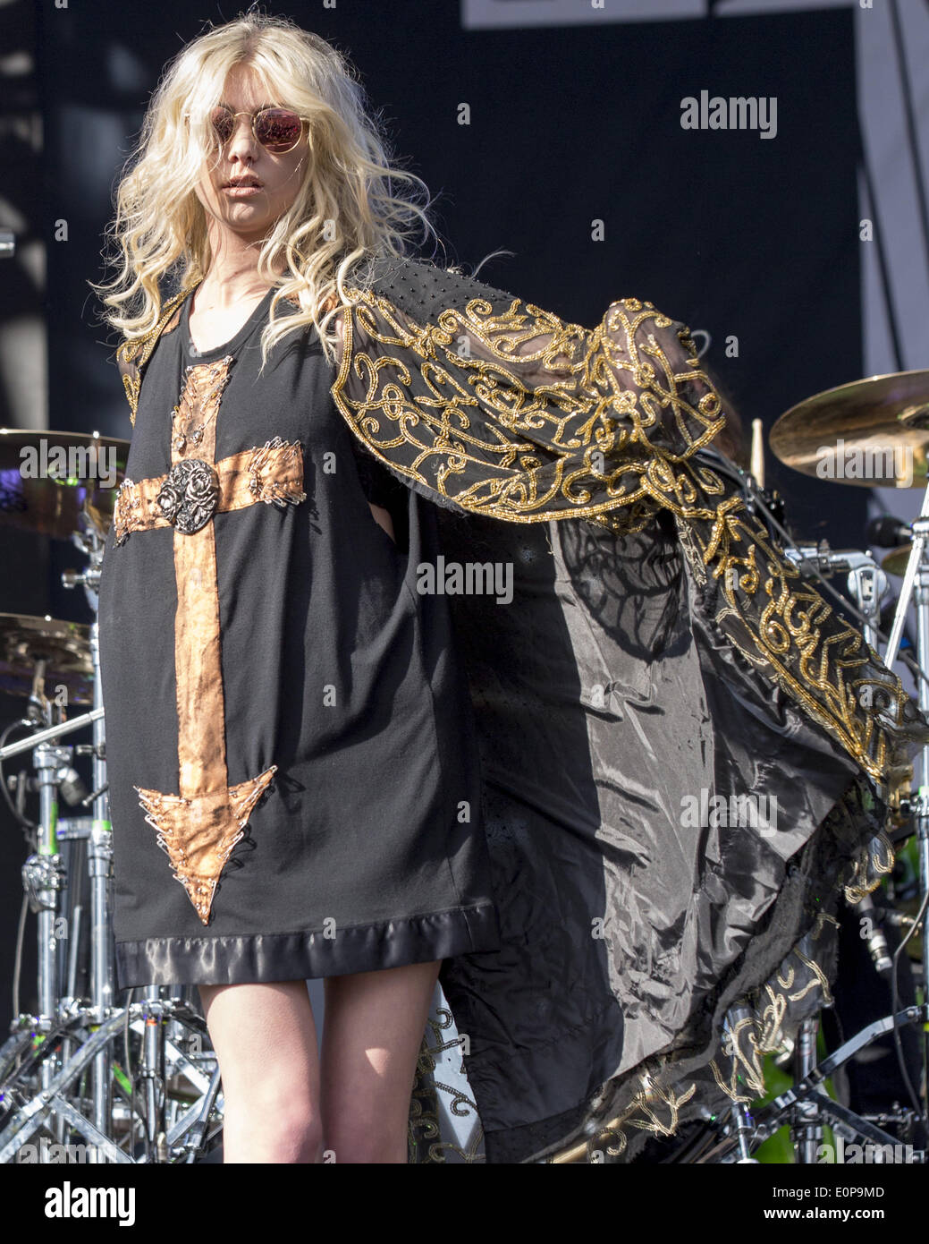 Columbus, Ohio, USA. 17th May, 2014. Vocalist TAYLOR MOMSEN of The Pretty Reckless performs live at Rock on the Range music festival in Columbus, Ohio Credit:  Daniel DeSlover/ZUMAPRESS.com/Alamy Live News Stock Photo