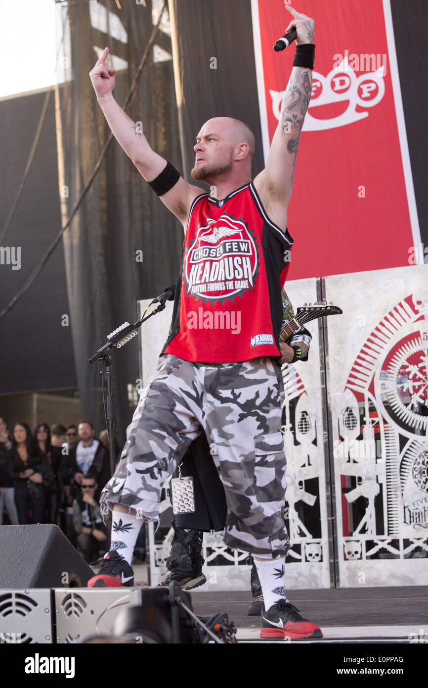 Columbus, Ohio, USA. 18th May, 2014. Vocalist IVAN MOODY of Five Finger  Death Punch flips off crowd at Rock on the Range music festival in  Columbus, Ohio Credit: Daniel DeSlover/ZUMAPRESS.com/Alamy Live News, image size:866x1390