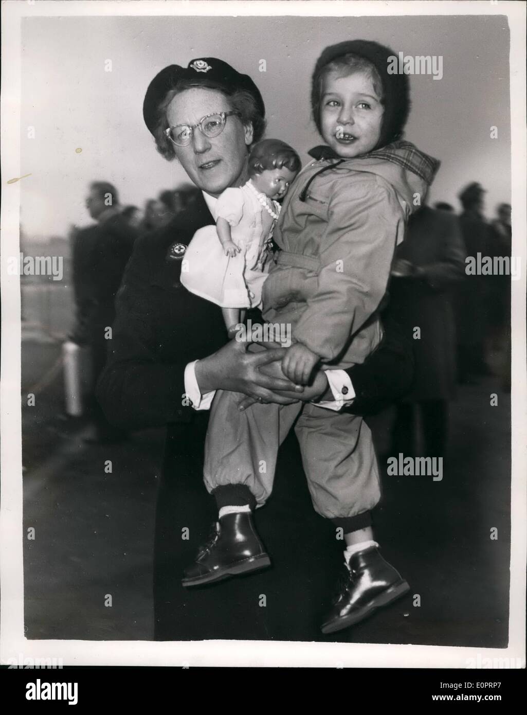Nov. 11, 1956 - Hungarian Refugees arrives in England. Youngster and her Doll.: A party of sicty-one Hungarian Refugees arrived Stock Photo