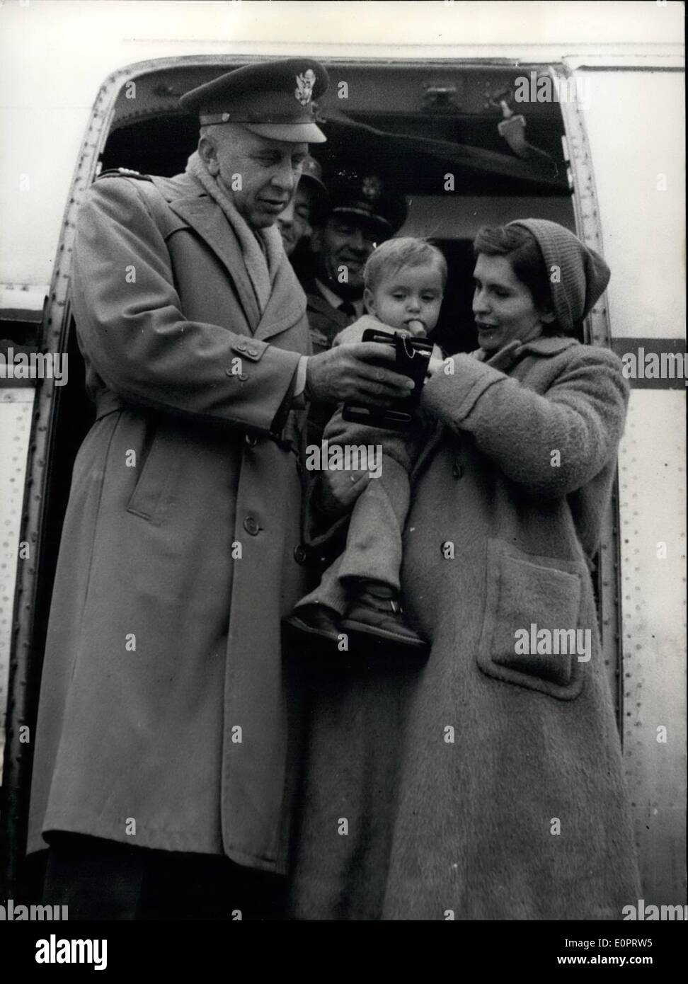 Hungarian refugees 1956 hi-res stock photography and images - Alamy