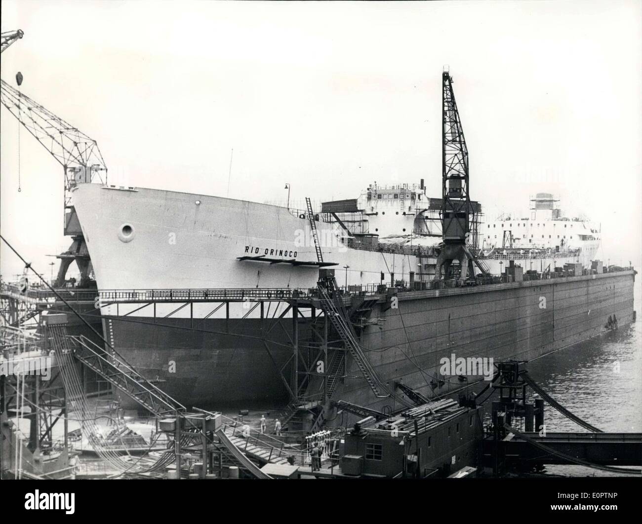 Feb. 22, 1957 - Pictured is the 34,500 ton American ship ''Rio Orinoco.'' It was built in Hamburg. ne Pic Stock Photo