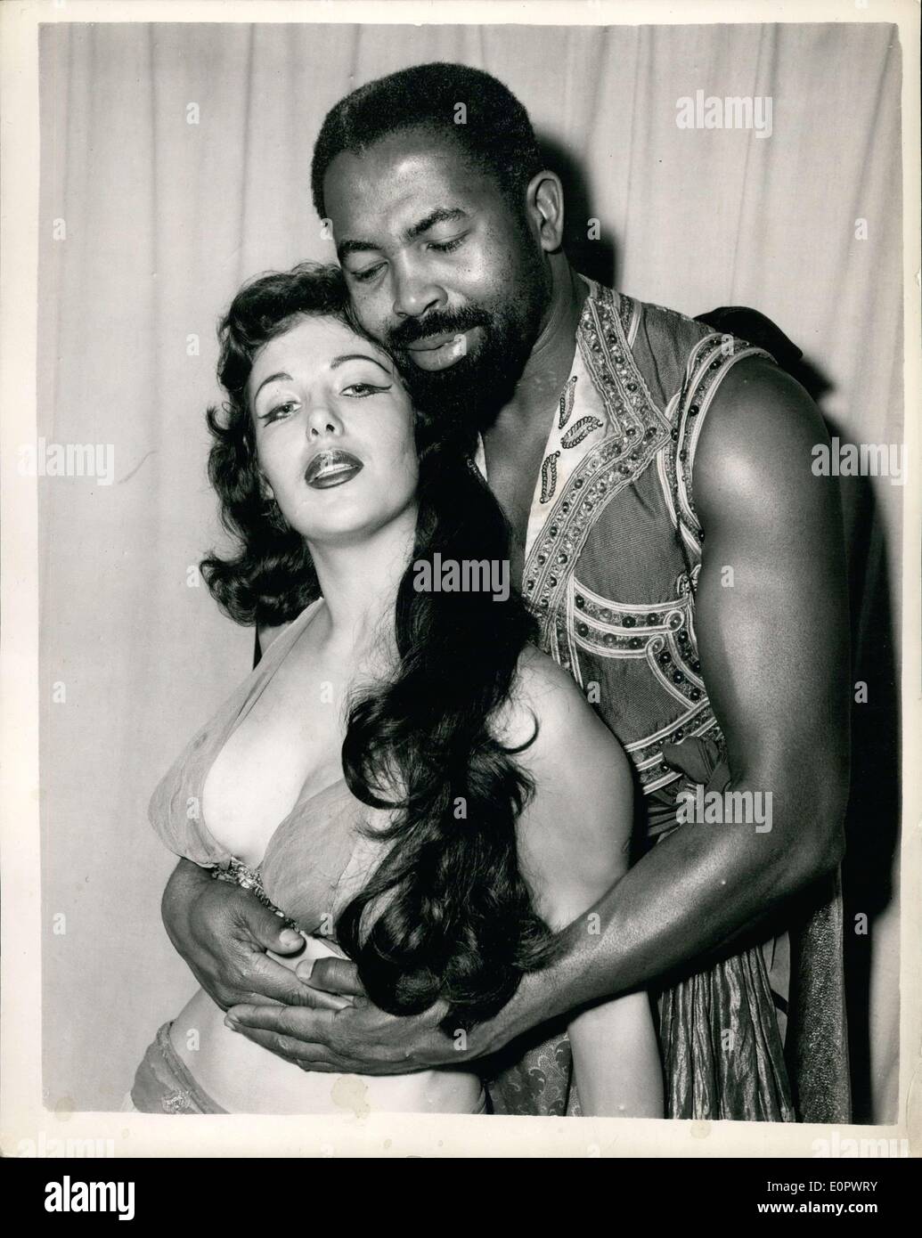 Marie devereux hires stock photography and images Alamy