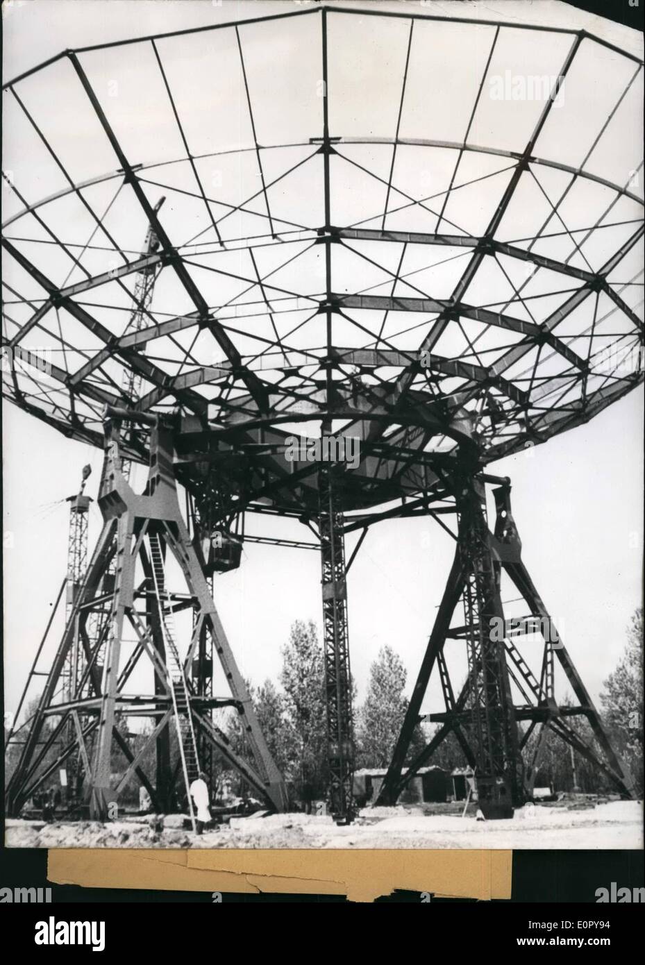 May 05, 1957 - Second largest radio-telescope in the world near completion: A large radio-telescope with a diameter of 120 feet Stock Photo