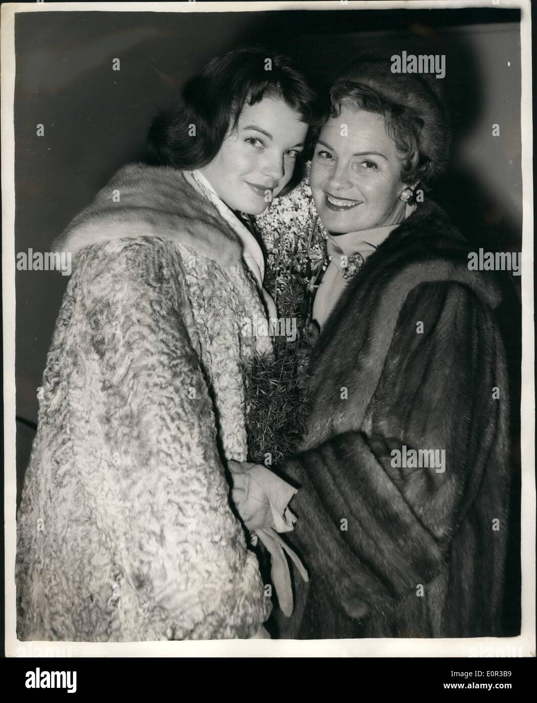 Romy Madley Croft visual data 8