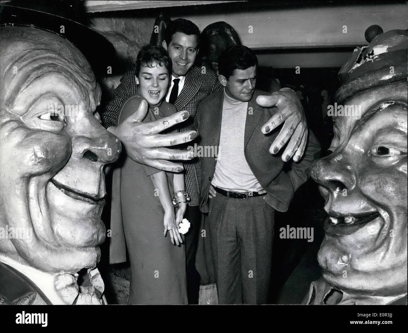 Jan. 01, 1958 - A Stroll through the Kingdom of carnival, the film Stars Susanne Cramer, Paul Hubschmie and Walter Giller, from Stock Photo