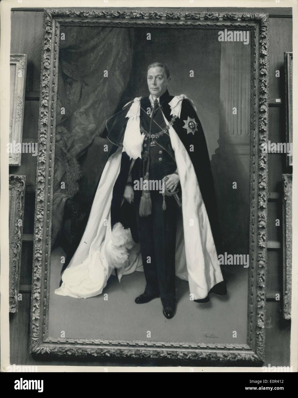 Nov. 19, 1957 - Press View of Royal Society of Portrait Painters' Exhibition King George VI - By James Gunn.. hoto Sho Stock Photo