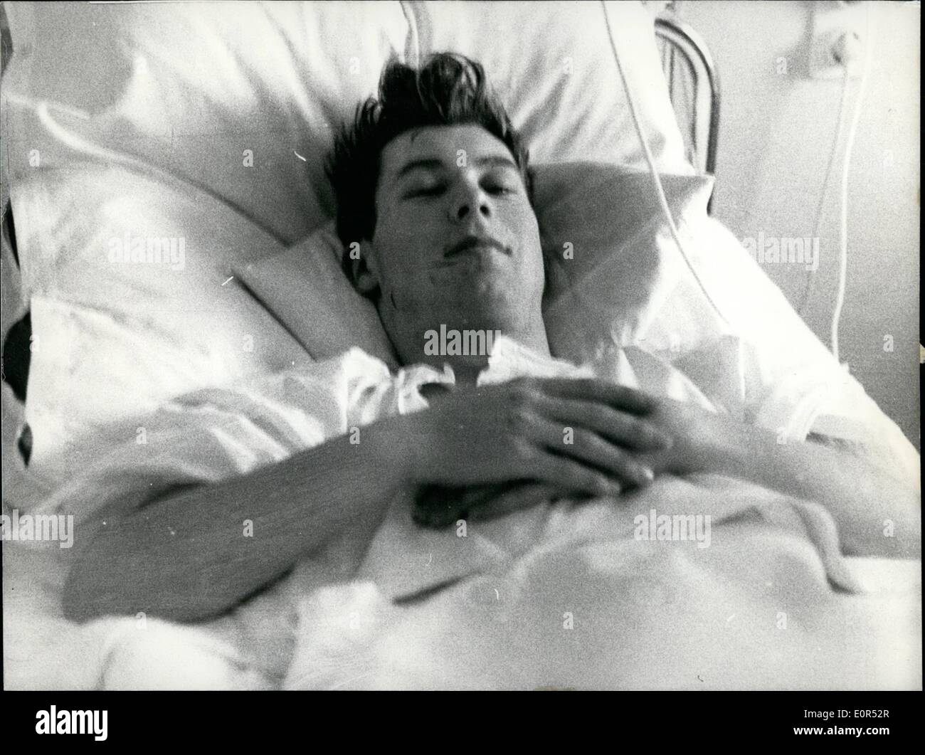 Feb. 02, 1958 - One of the 20 Only injured persons of the aircraft's catastrophy. is the outside right Ken Morgans of the team ''Manchester united'' ' who luckily only easily hurted is staying in the hospital on the right side of the Isaar. Stock Photo
