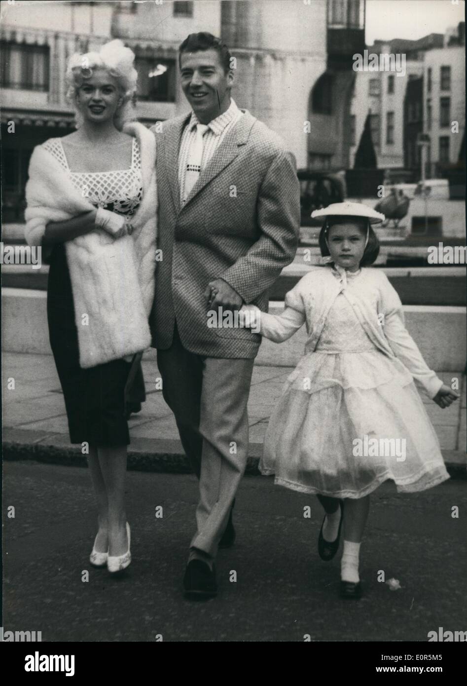 Apr. 04, 1958 - Jayne Mansfield in London: Photo shows star Jayne Mansfield and husband former Mr. Universe - Mickey Hargitay - Stock Photo