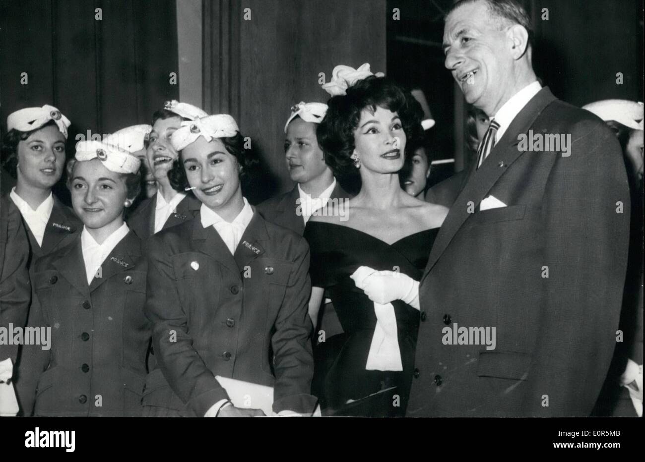 Apr. 04, 1958 Before the opening of Brussels exhibition M. Pierre De Gaulle, general De