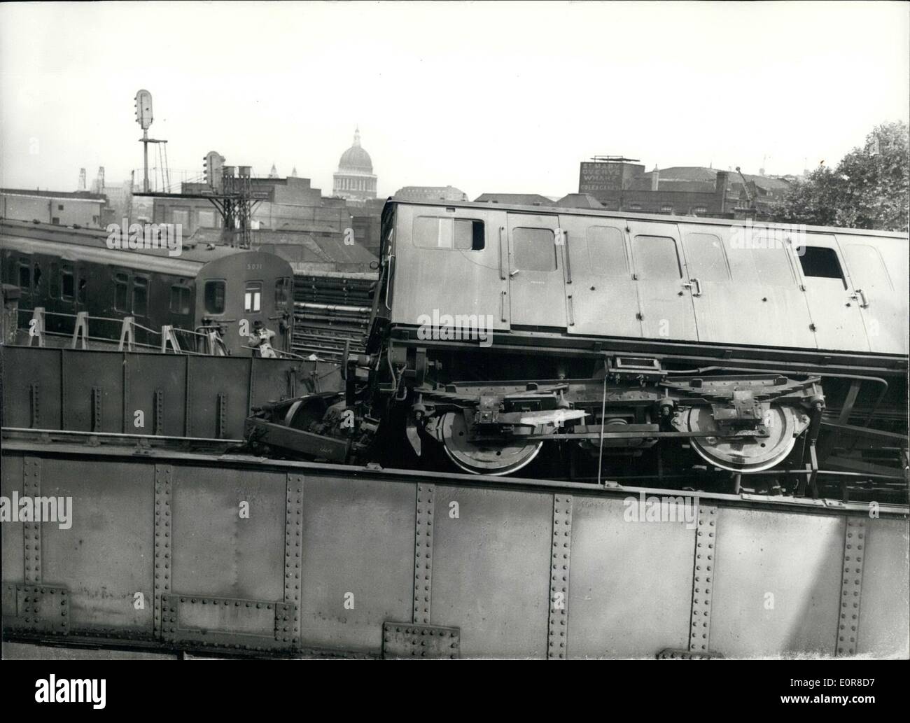 Train jumps rails piles up on bridge hires stock photography and