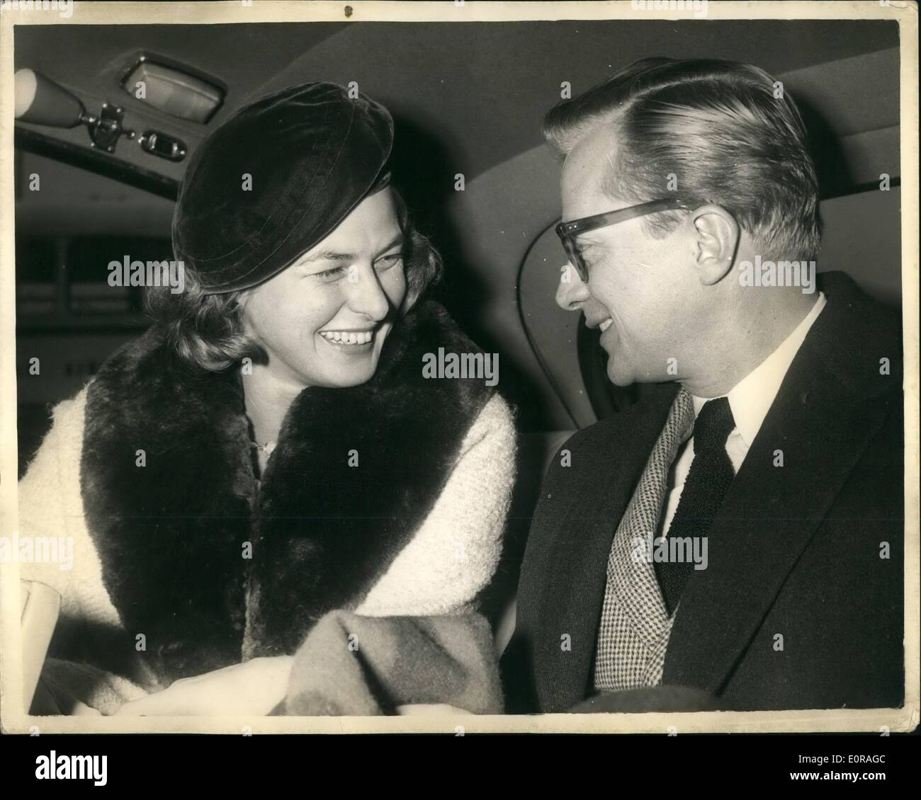 Nov. 11, 1958 - Ingrid Bergman and husband-to-be arrive in London. For premiere of ''Inn of the sixth happiness'': Sen star I Stock Photo