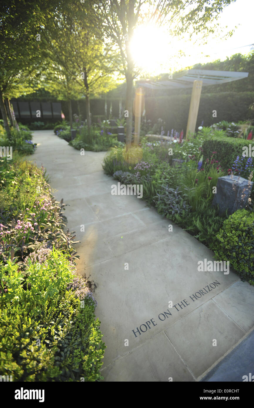 Chelsea, London, UK. 19th May 2014. The Hope on the Horizon Garden (designed by Matthew Keightley for the charity, Hope for Heroes) at the Chelsea Flower Show. Credit:  Michael Preston/Alamy Live News Stock Photo