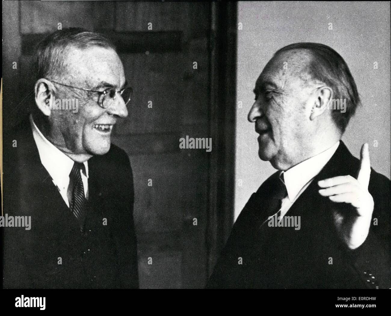 Feb 02 1959 John Foster Dulles In Bonn On Feb 7th The American Stock Photo Alamy