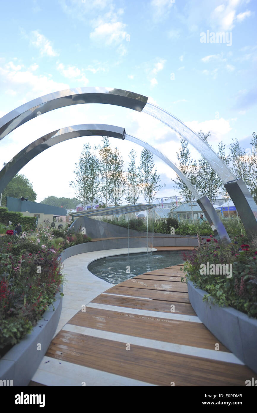 Chelsea, London, UK. 19th May 2014. The Positively Stoke-on-Trent Garden (designed by The Landscape Team, Stoke-on-Trent City Council and Bartholomew Landscaping) at the Chelsea Flower Show. Credit:  Michael Preston/Alamy Live News Stock Photo