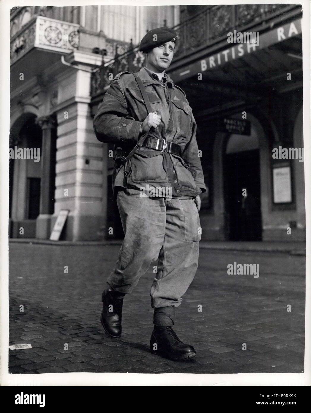 Nov. 01, 1959 - Royal Marine Commando Just Fails To Set Up New Marching Record.: Corporal Ronald Knight, 28 year old Royal Marine Commando from Romford, Essex - member of the Royal Marine Forces Volunteer Reserve, City of London Unit - arrived at Charing Cross Station this afternoon - at the end of his week-end walk. He unluckily had to give up just South of Epping - 10 miles short of Stratford because of a pulled muscle. He was trying to beat the record set up by Lieut. Wayne B. Nicholl of the U.S. Army - who walked 104.8 miles in 40 and a half hours Stock Photo