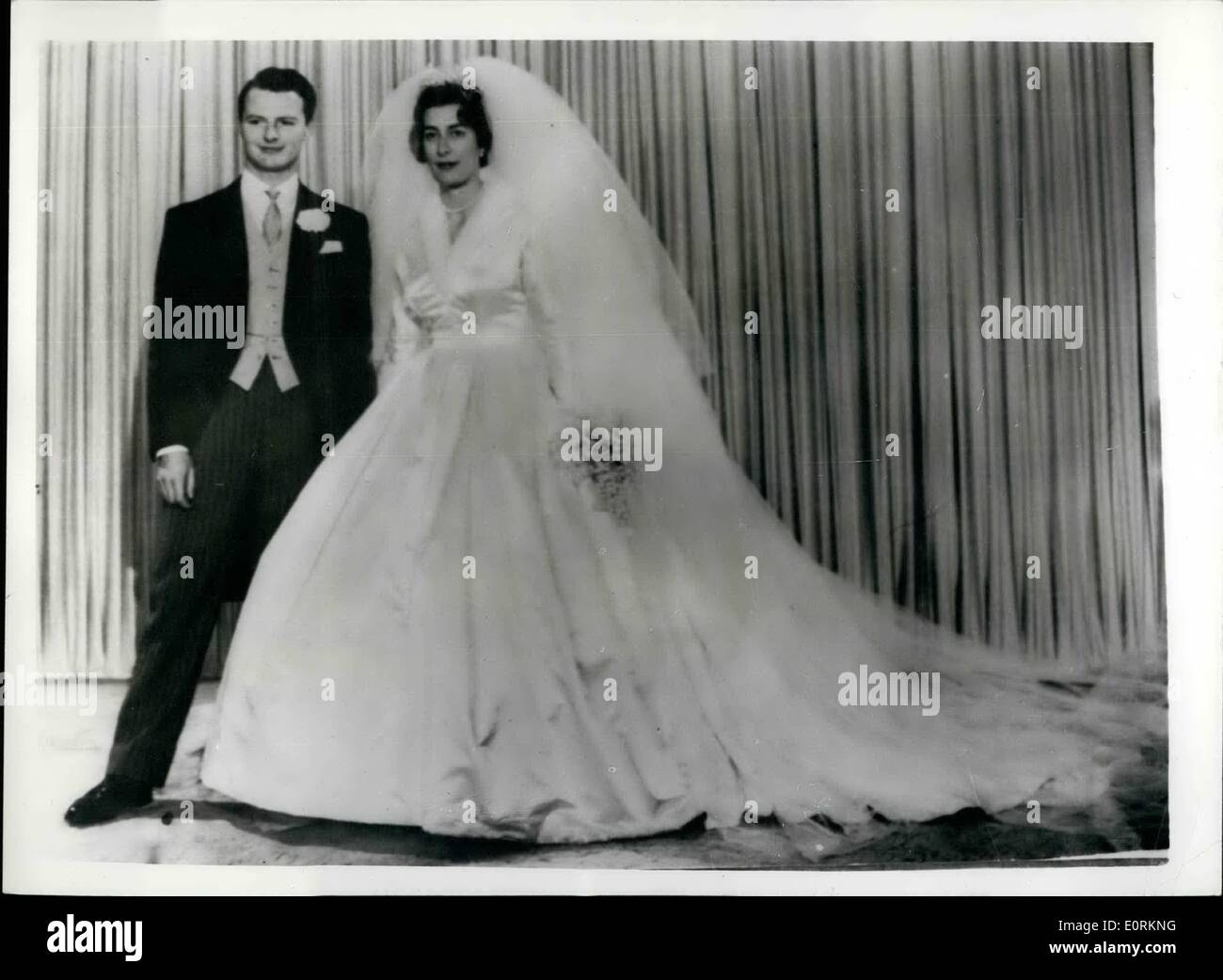 Lady pamela mountbatten wedding hi-res stock photography and images - Alamy, image size:1300x1042