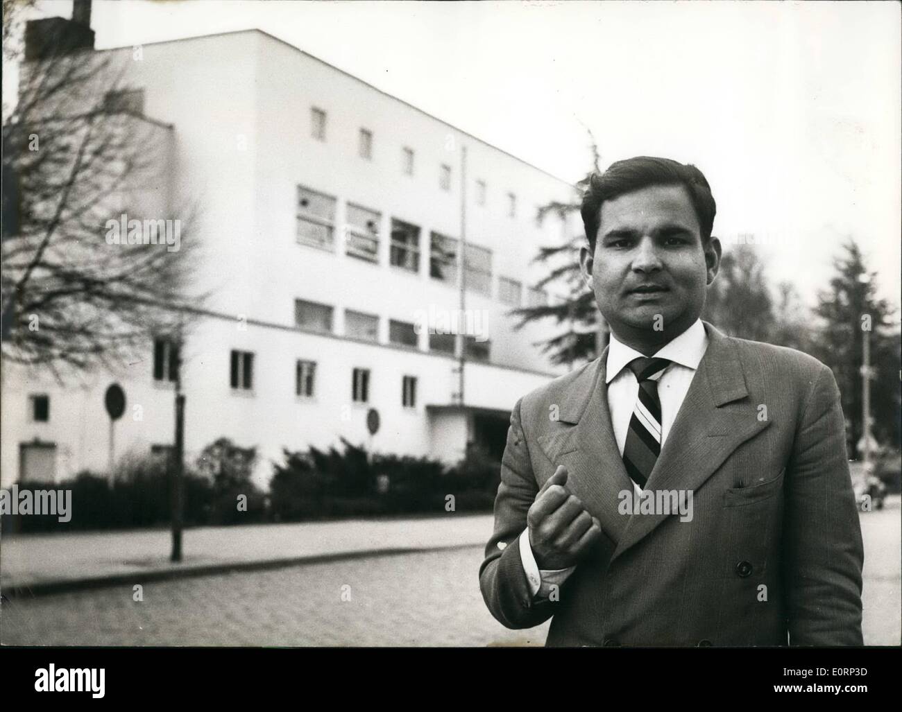 Apr. 04, 1960 - Zutshi visiting parliament in Bonn: 32-year-old Indian chemical student Zutshi (Zutshi) is at the moment staying in Bonn. He had been arrested on March 26th in East-Berlin because he wanted to demonstrate for freedom in East- Germany, but he was set free again a few days later. Zutshi came to Bonn to fetch his passport. Photo shows the Indian Zutshi visiting the Bunderhaus (houses of parliament) in Bonn. Stock Photo