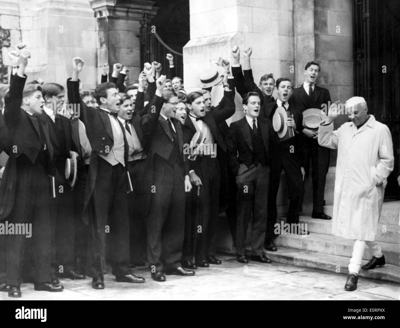 Jawaharlal Nehru waves to students leaving Harrow School Stock Photo
