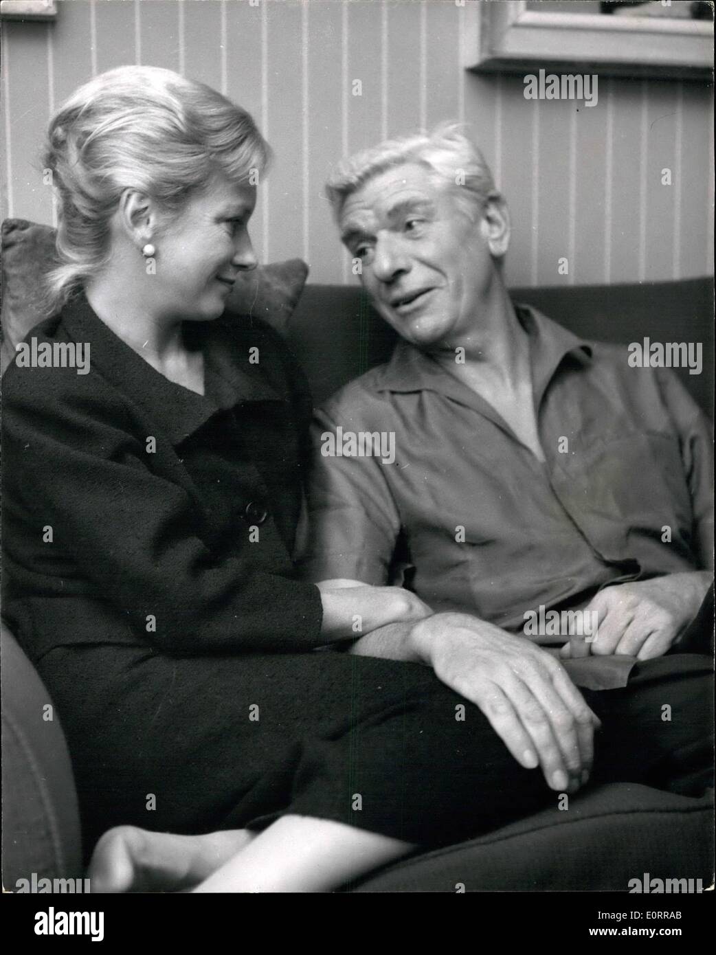 May 05, 1960 - Joan Greenwood And Andre Morel Arrive Home After Secret Wedding In Jamaica: 50 year old actor, Andre Morell star Stock Photo