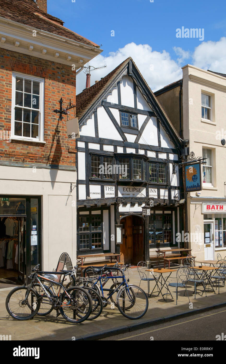 Old Medieval pub in Winchester, Hampshire, England, UK with bicycles  outside Stock Photo - Alamy