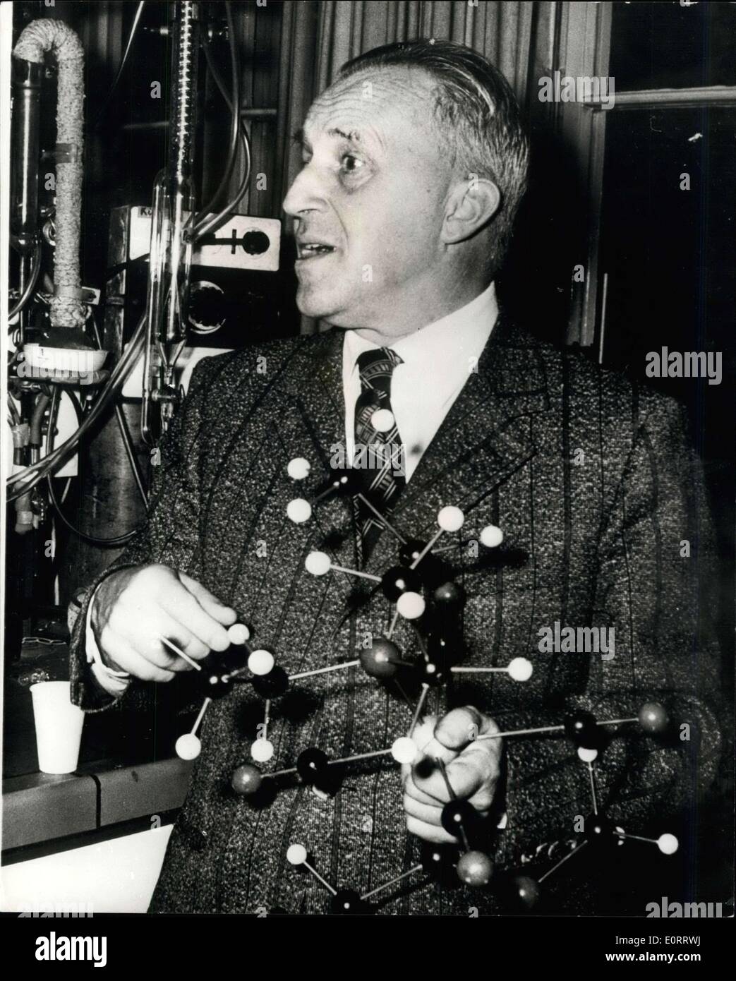 May 08, 1960 - Nobel Prize Winner: Photo Shows Dr. Ernst Otto Fischer, of Professor of Inorganic Chemistry at Munich University, who shares the Nobel Prize for Chemistry with Dr. Wilkinson, Professor of Inorganic Chemistry at Imperial College, London. Stock Photo