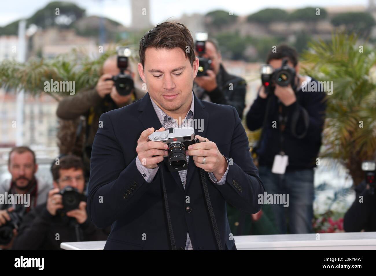 Cannes, France. 19th May, 2014. Actor Channing Tatum attends the photocall of 'Foxcatcher' during the 67th Cannes International Film Festival at Palais des Festivals in Cannes, France, on 19 May 2014. Photo: Hubert Boesl /dpa/Alamy Live News Stock Photo