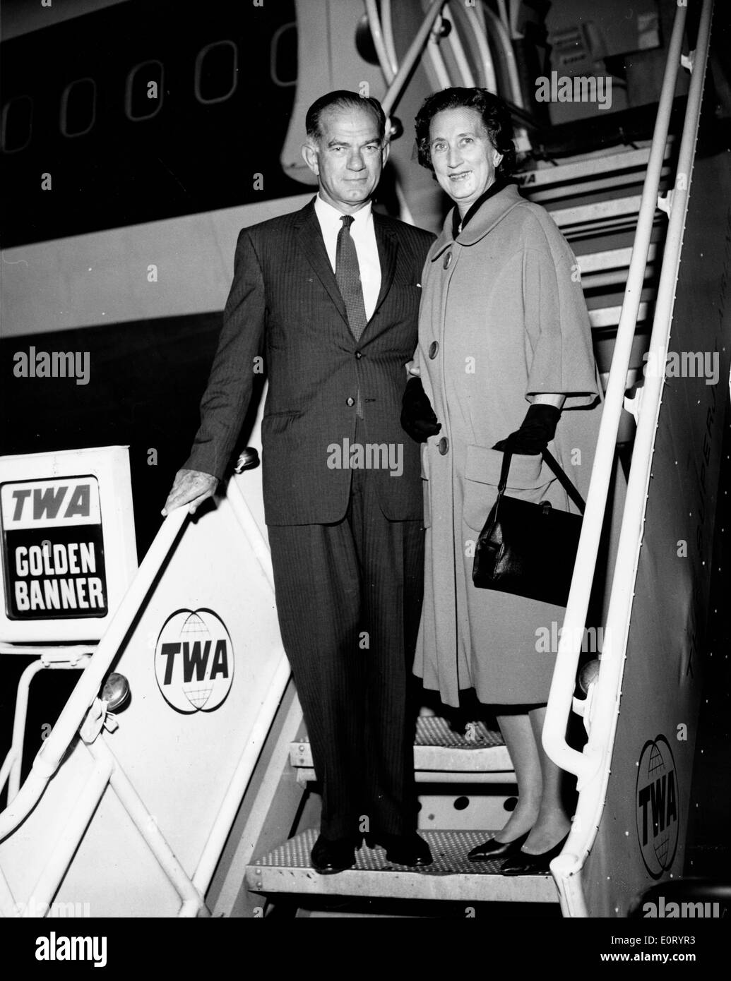 Senator J. William Fulbright travels with wife Elizabeth Williams Stock Photo