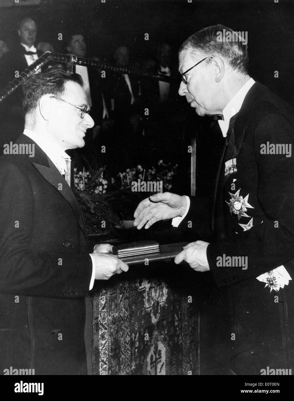 Physician Hans Adolf Krebs receives an award Stock Photo