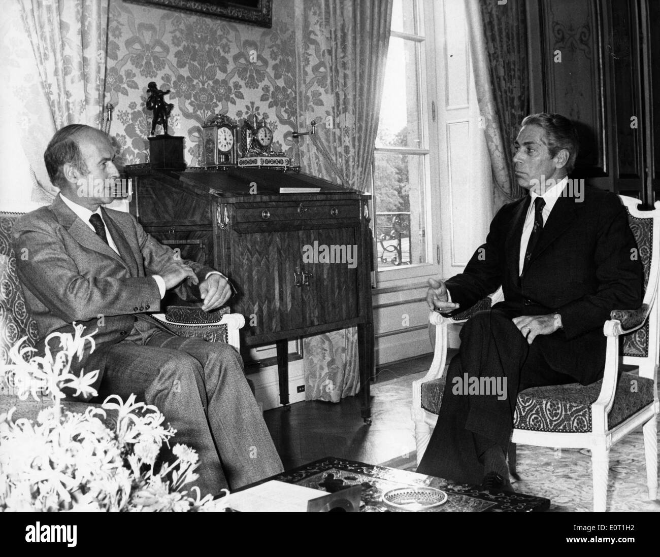 Robert Fabre meets with President Valery Giscard d'Estaing Stock Photo