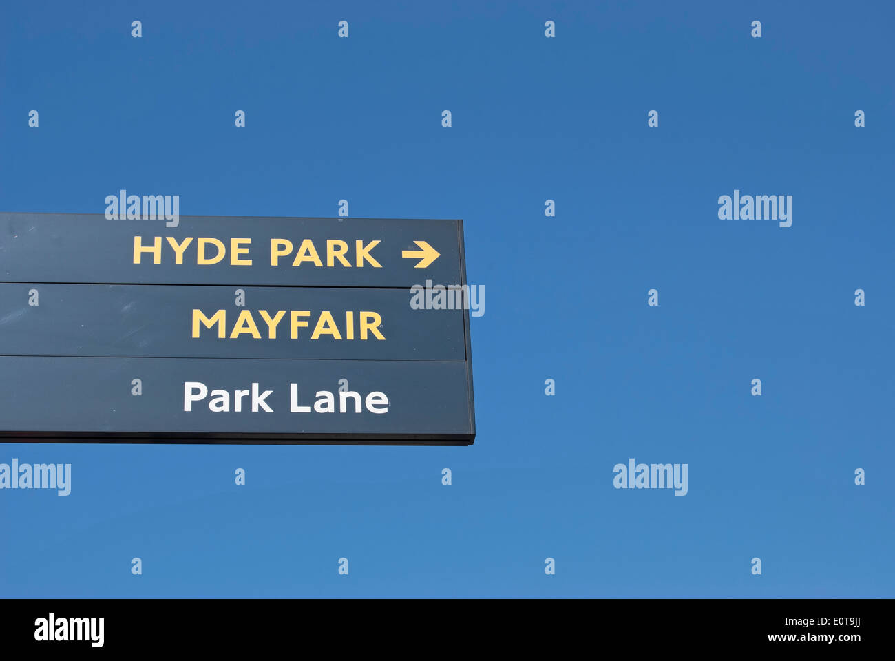sign at hyde park corner, london, england, giving directions for hyde
