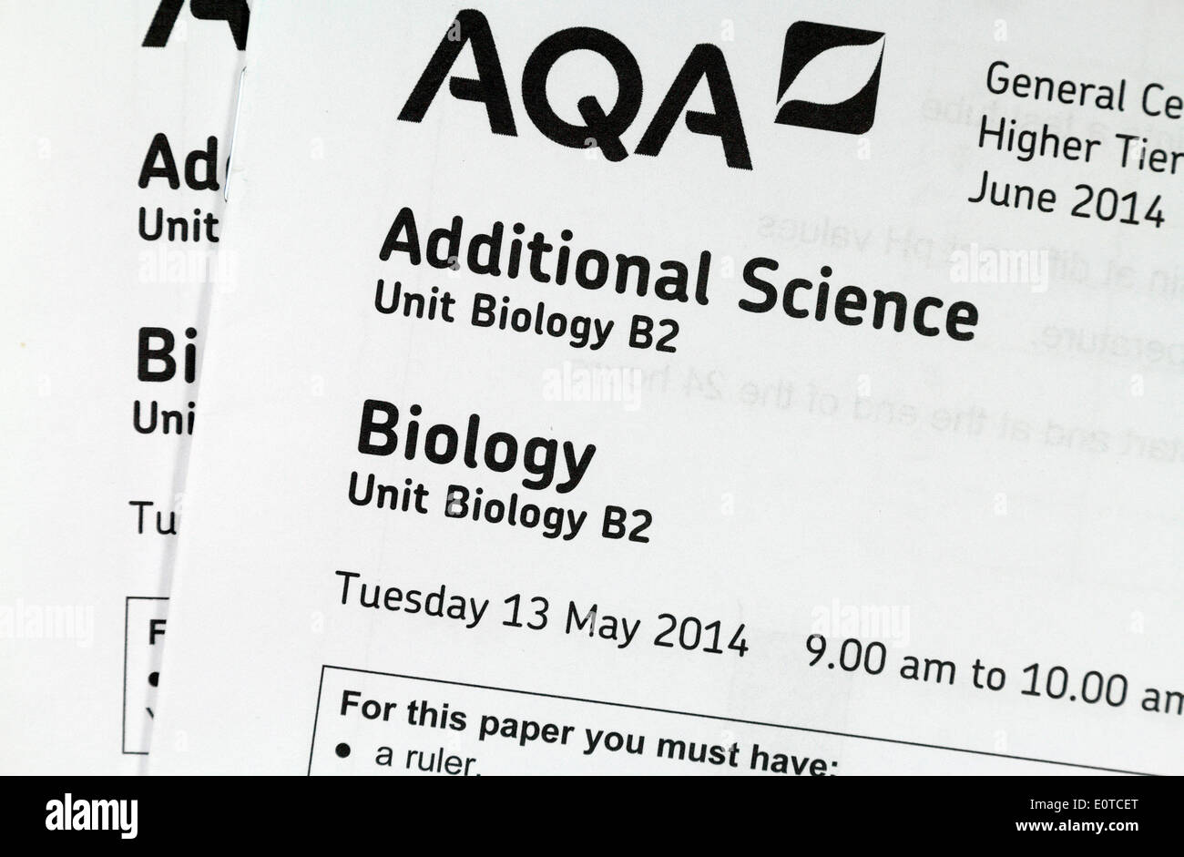 Latest Uk Gcse Additional Science Physics Exam Paper Aqa Board Sat On 19th May 14 Stock Photo Alamy