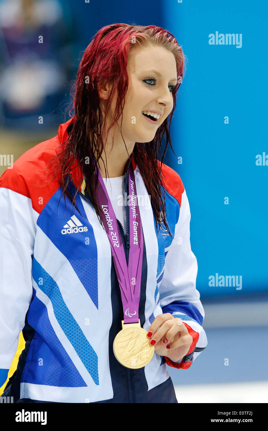 Jessica Jane Applegate Of Great Britain Celebrates With Her Gold Medal After Winning The Womens