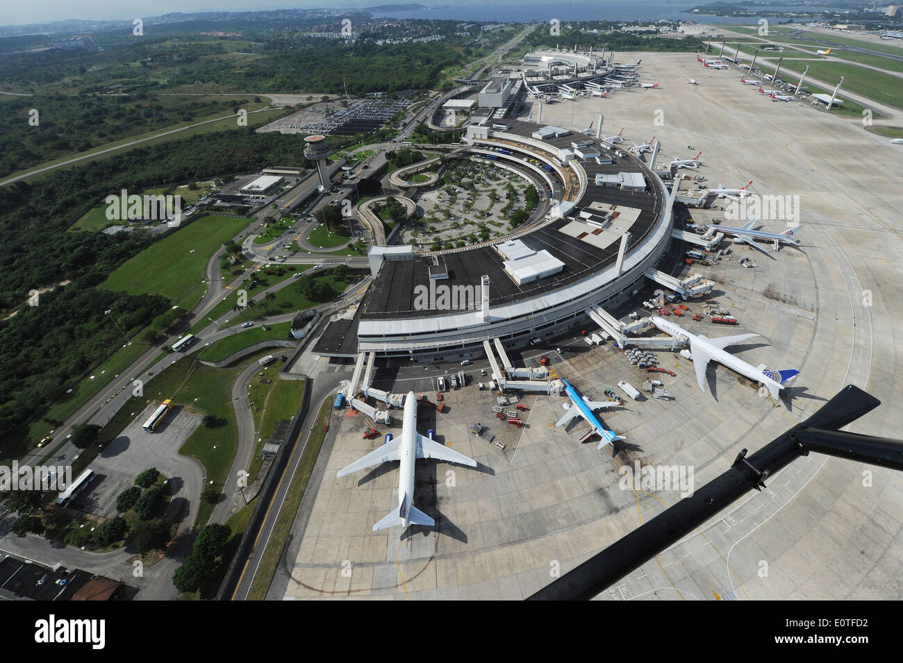 RIO DE JANEIRO, MAY 15th 2014 Aerialview of Rio de Janeiro's International airport  Antonio Carlos Jobim. Photo by Antonio Scorza Stock Photo - Alamy