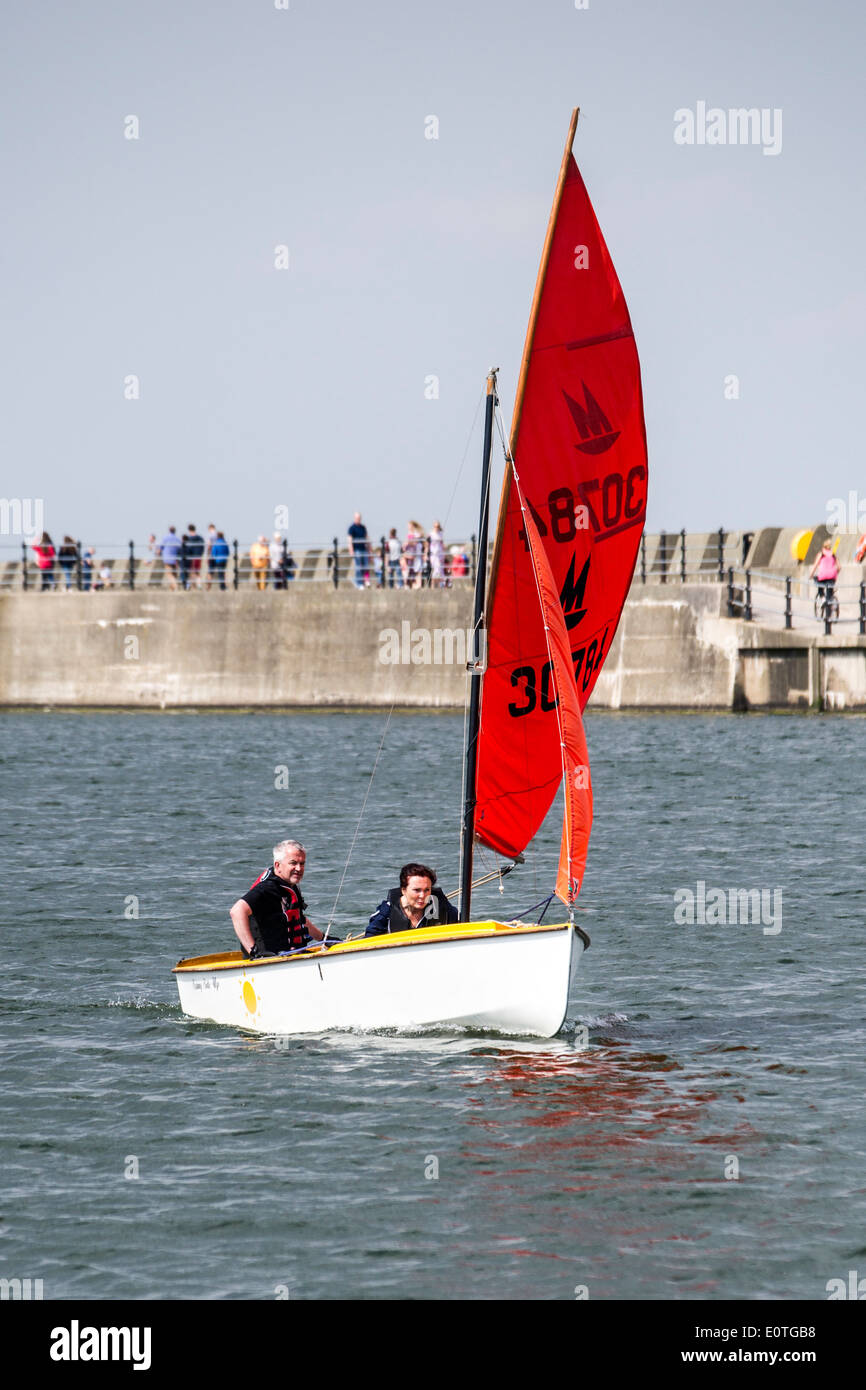 Dinghy racing with the West Cheshire Sailing Club on New Brighton ...