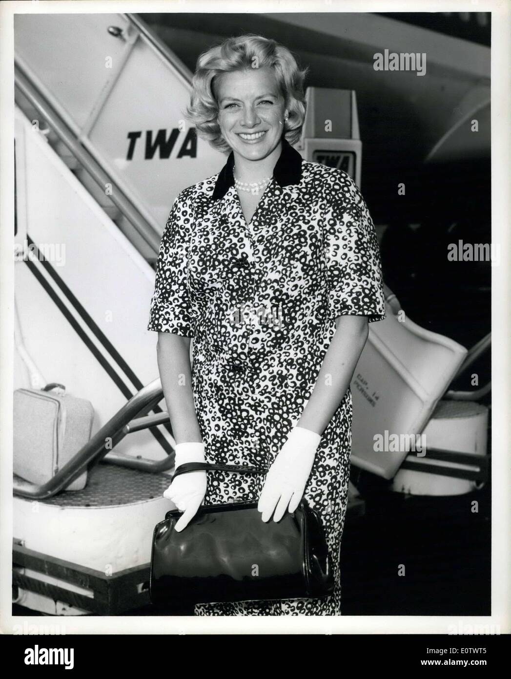 Aug. 16, 1960 - Rosemary Clooney The Popular Songbird On The Wing Again, This Time To Los Angeles, Via TWA The Superjet Airline Stock Photo