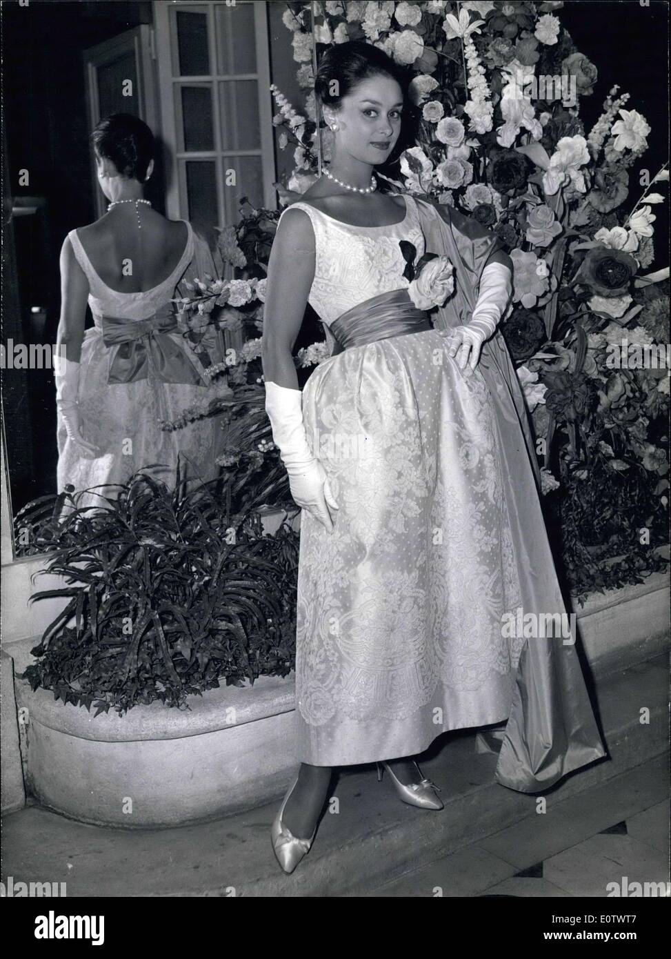 Aug. 16, 1960 - Balmain ''Spanish Night'' Beige Dress With Green Tafetta  Belt .c Stock Photo - Alamy