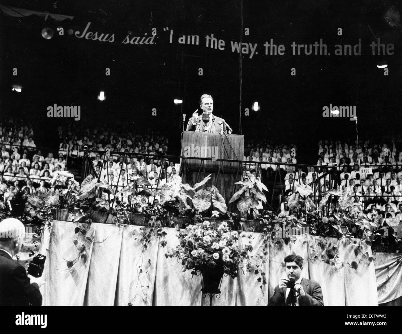 Reverend Billy Graham leads a sermon Stock Photo Alamy