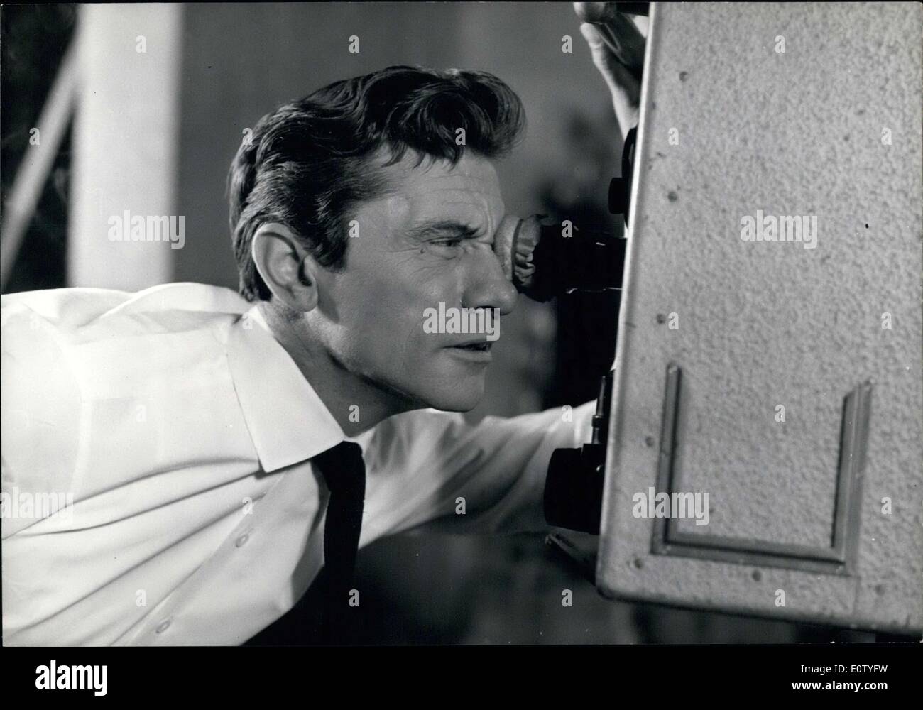 Oct. 07, 1960 - Robert Lamoureux Directing ''La Ravissante'' Epinay Studio Stock Photo